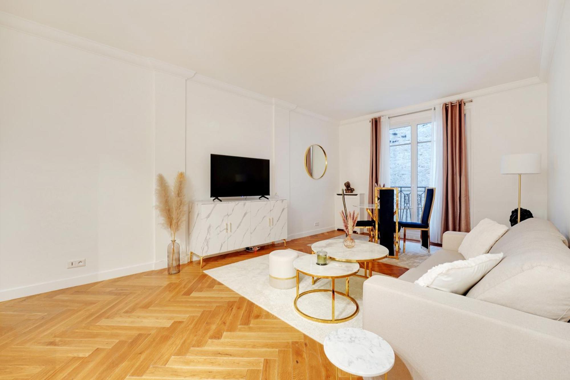 Appartement Prestigieux 2 Pieces Champs-elysees George V Parijs